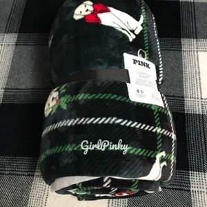 Victoria's Secret PINK Blanket fleece plaid holiday